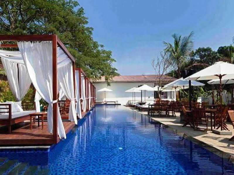 Hotel Sinq Party - No Male Stags Allowed